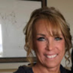 Meet your Posher, Lorie